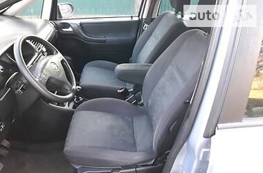 Универсал Opel Zafira 2003 в Полтаве