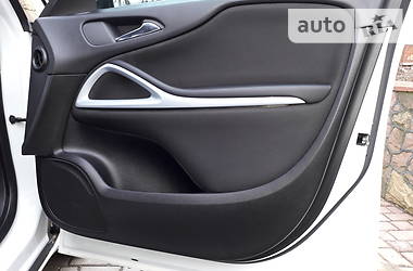 Універсал Opel Zafira 2013 в 