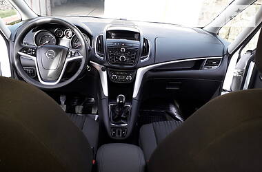 Універсал Opel Zafira 2013 в 