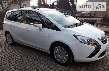 Універсал Opel Zafira 2013 в 