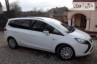 Універсал Opel Zafira 2013 в 