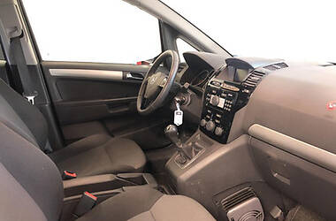 Універсал Opel Zafira 2011 в 