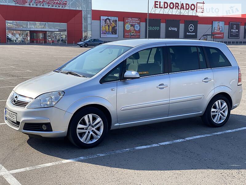 Мінівен Opel Zafira 2008 в Рівному