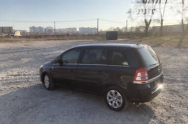 Минивэн Opel Zafira 2011 в Житомире