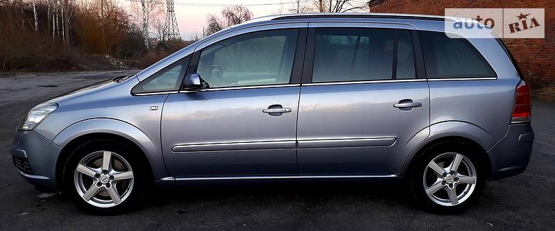 Мінівен Opel Zafira 2006 в Звягелі