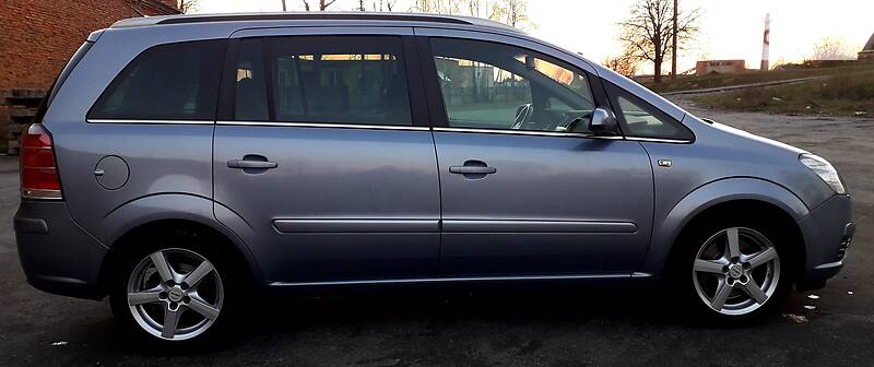 Мінівен Opel Zafira 2006 в Звягелі