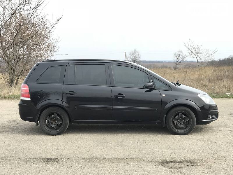 Універсал Opel Zafira 2008 в Києві