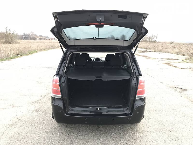 Універсал Opel Zafira 2008 в Києві