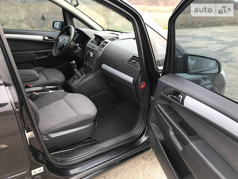 Універсал Opel Zafira 2008 в Києві фото 28 Універсал Opel Zafira 2008 в Києві