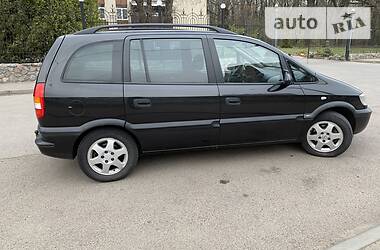 Мінівен Opel Zafira 2001 в 