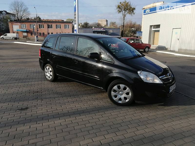Мінівен Opel Zafira 2009 в Рівному