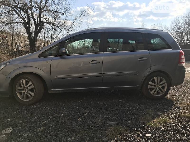Мінівен Opel Zafira 2008 в Калуші