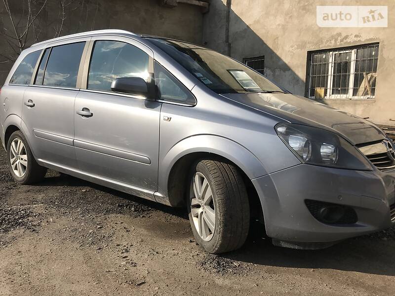 Мінівен Opel Zafira 2008 в Калуші