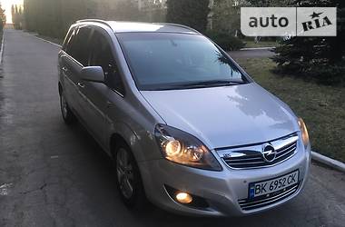 Мінівен Opel Zafira 2009 в 