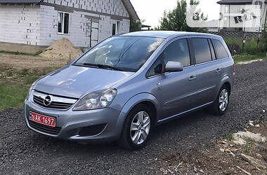 Мінівен Opel Zafira 2011 в 