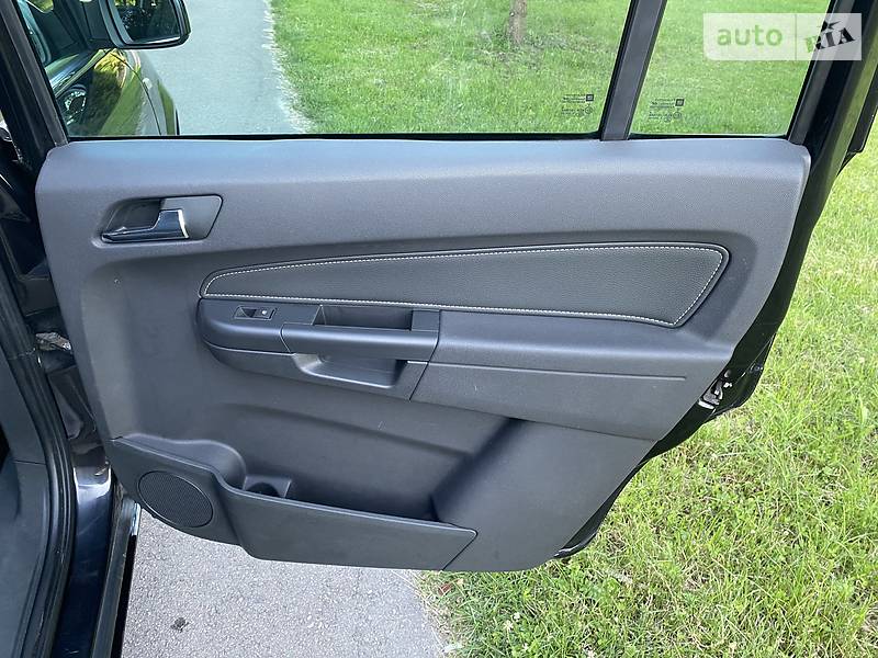 Мінівен Opel Zafira 2010 в Луцьку
