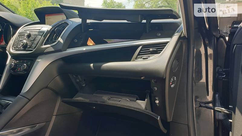 Універсал Opel Zafira 2014 в Івано-Франківську