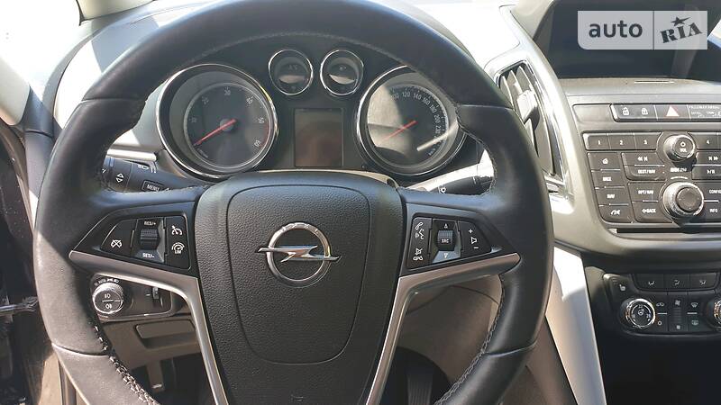 Універсал Opel Zafira 2014 в Івано-Франківську