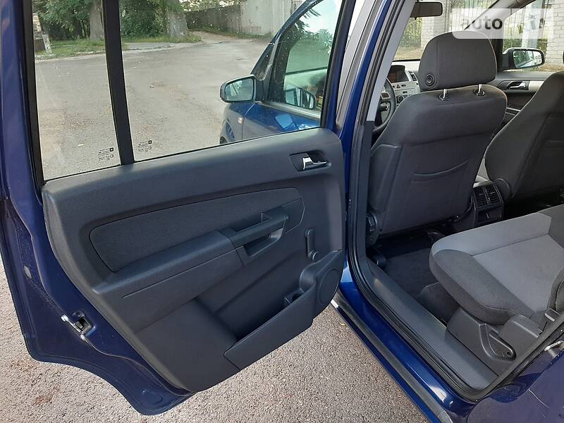 Мінівен Opel Zafira 2008 в Тернополі