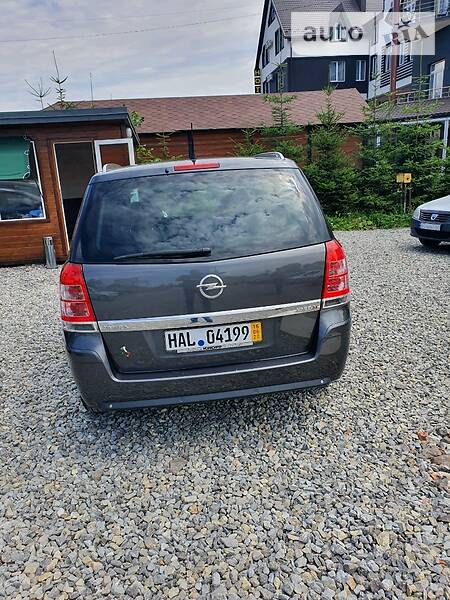 Мінівен Opel Zafira 2010 в Тернополі