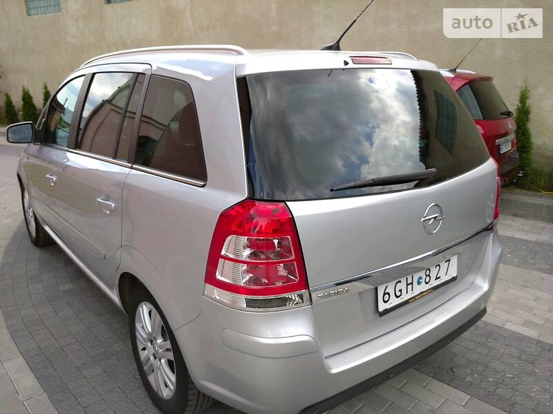 Універсал Opel Zafira 2010 в Стрию фото 14 Універсал Opel Zafira 2010 в Стрию