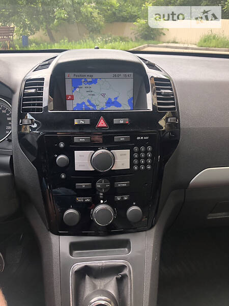 Мінівен Opel Zafira 2011 в Чернівцях