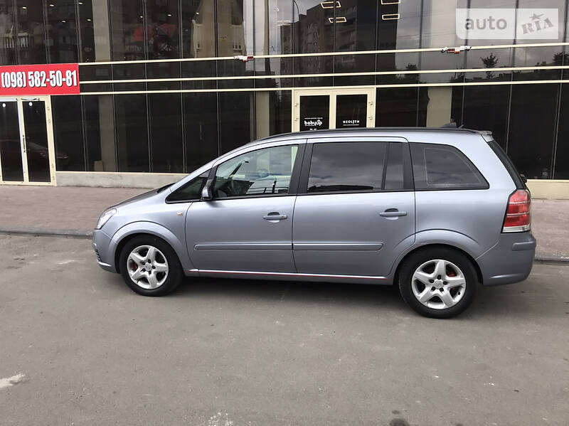 Мінівен Opel Zafira 2008 в Рівному
