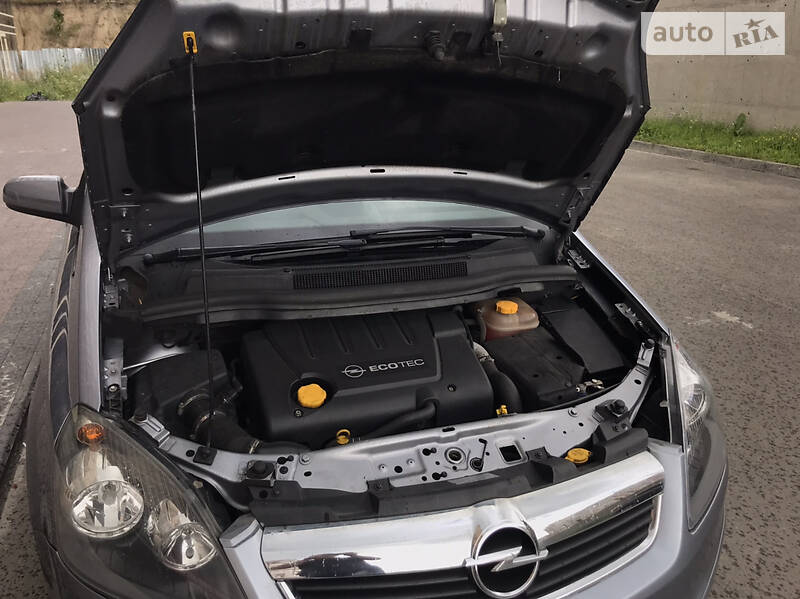 Мінівен Opel Zafira 2008 в Рівному