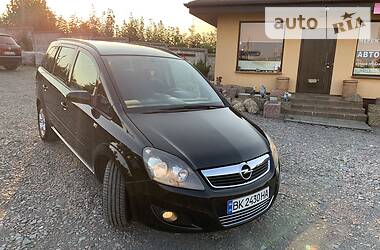 Мінівен Opel Zafira 2008 в Рівному