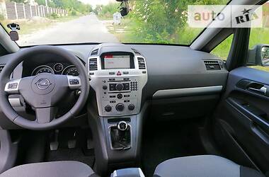 Минивэн Opel Zafira 2009 в Луцке