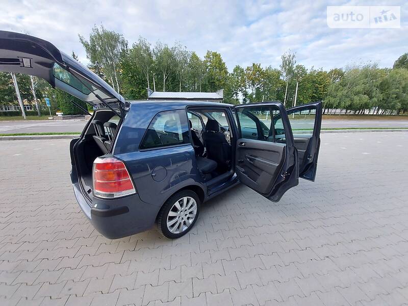Мінівен Opel Zafira 2007 в Білій Церкві