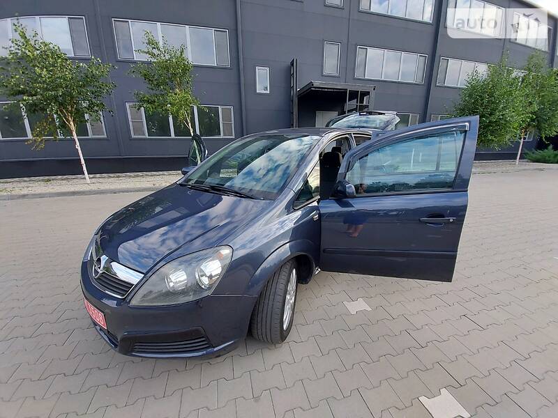 Мінівен Opel Zafira 2007 в Білій Церкві