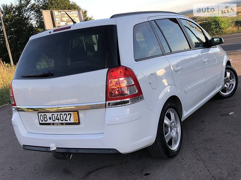 Мінівен Opel Zafira 2009 в Дрогобичі