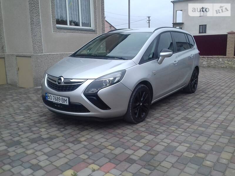 Минивэн Opel Zafira 2013 в Тернополе