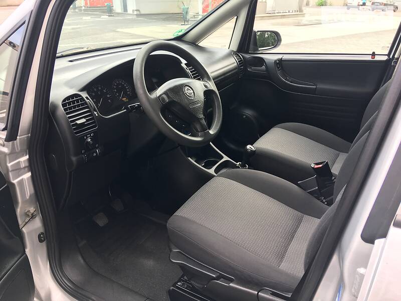 Універсал Opel Zafira 2003 в Вінниці