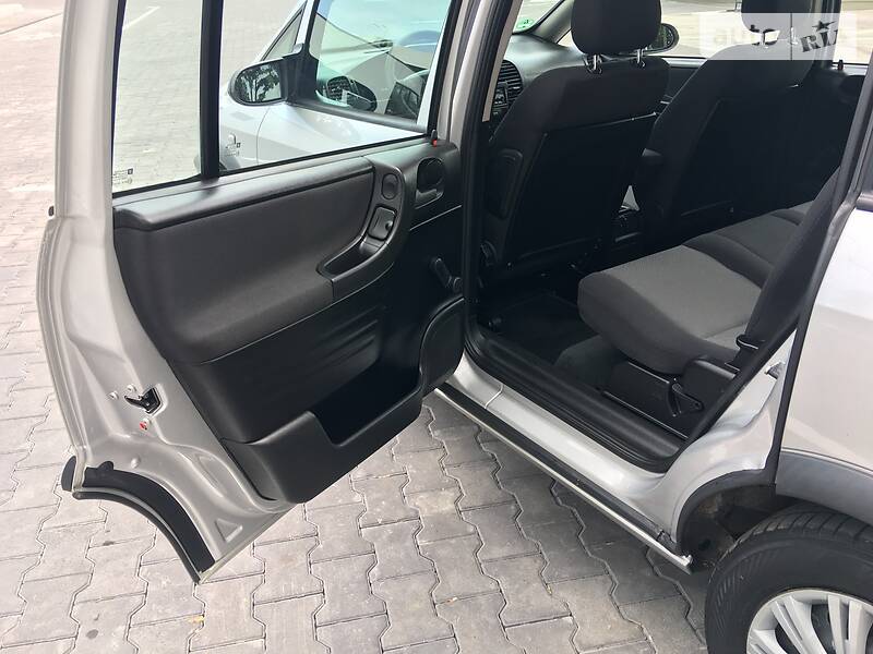 Універсал Opel Zafira 2003 в Вінниці