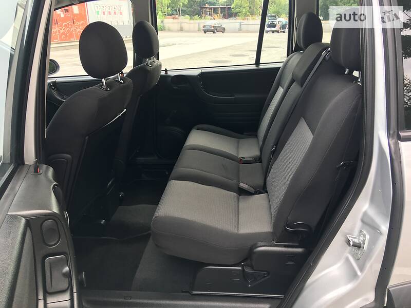 Універсал Opel Zafira 2003 в Вінниці