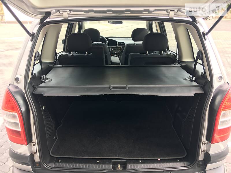 Універсал Opel Zafira 2003 в Вінниці