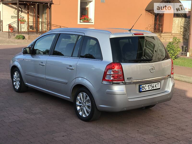 Універсал Opel Zafira 2009 в Стрию фото 13 Універсал Opel Zafira 2009 в Стрию