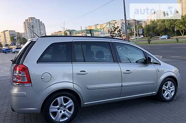 Минивэн Opel Zafira 2011 в Львове