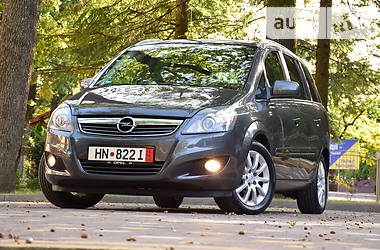 Минивэн Opel Zafira 2011 в Дрогобыче