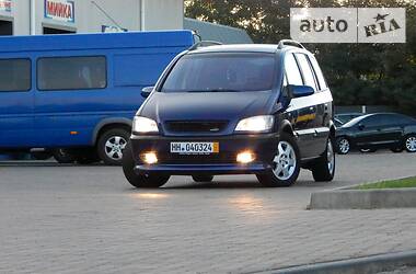 Минивэн Opel Zafira 2003 в Сарнах