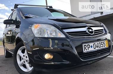 Универсал Opel Zafira 2009 в Дрогобыче