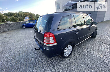 Универсал Opel Zafira 2009 в Львове