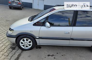 Минивэн Opel Zafira 2003 в Олешках