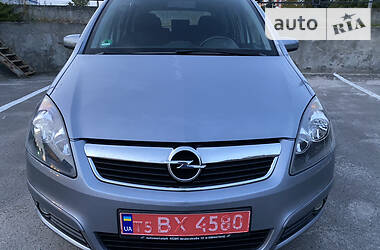 Универсал Opel Zafira 2007 в Тернополе