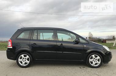 Мінівен Opel Zafira 2008 в Стрию