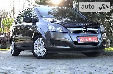 Минивэн Opel Zafira 2009 в Дрогобыче