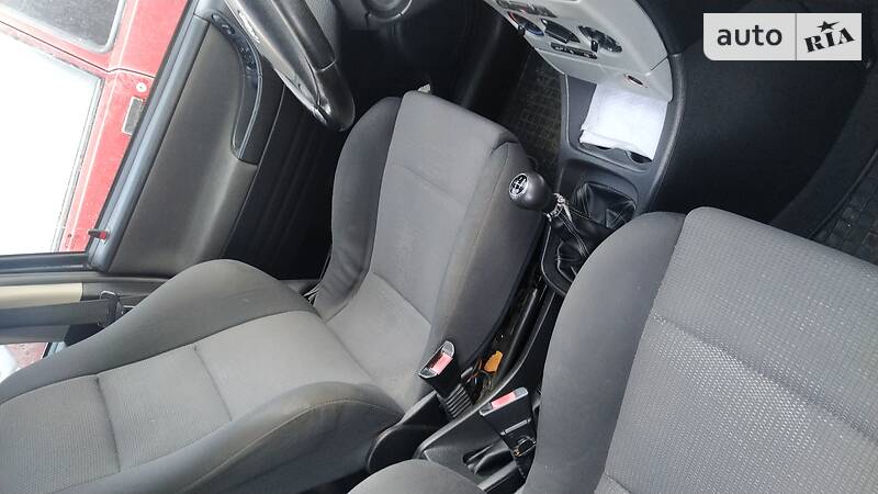 Мінівен Opel Zafira 2003 в Чернівцях