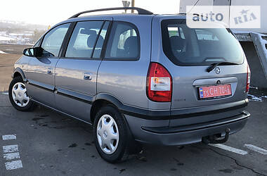 Минивэн Opel Zafira 2004 в Дрогобыче